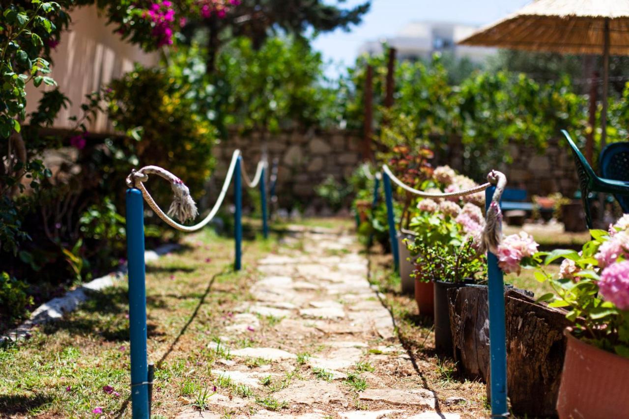 George Hotel Rooms&Suites Himara Kültér fotó