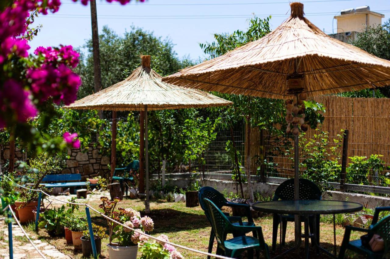 George Hotel Rooms&Suites Himara Kültér fotó