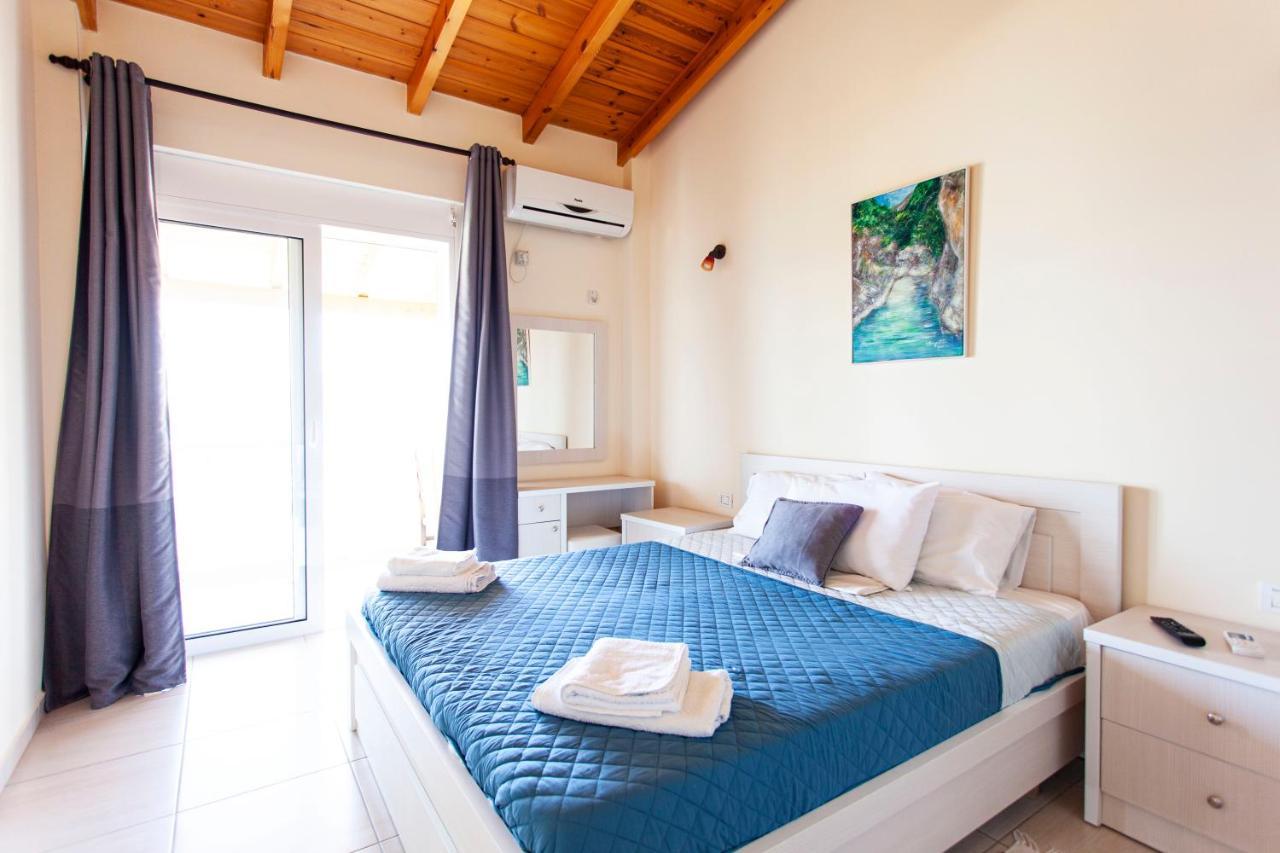 George Hotel Rooms&Suites Himara Kültér fotó