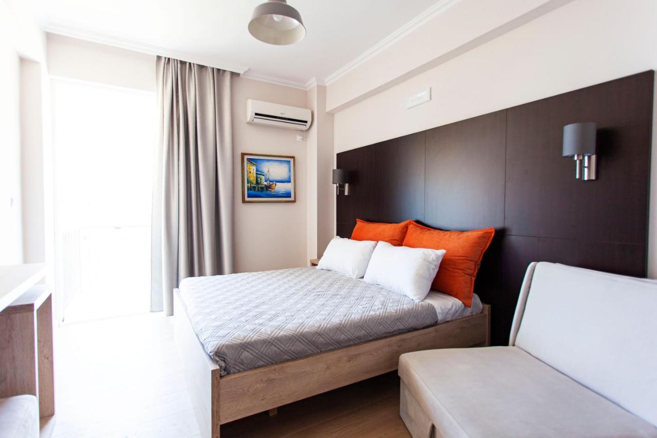 George Hotel Rooms&Suites Himara Kültér fotó