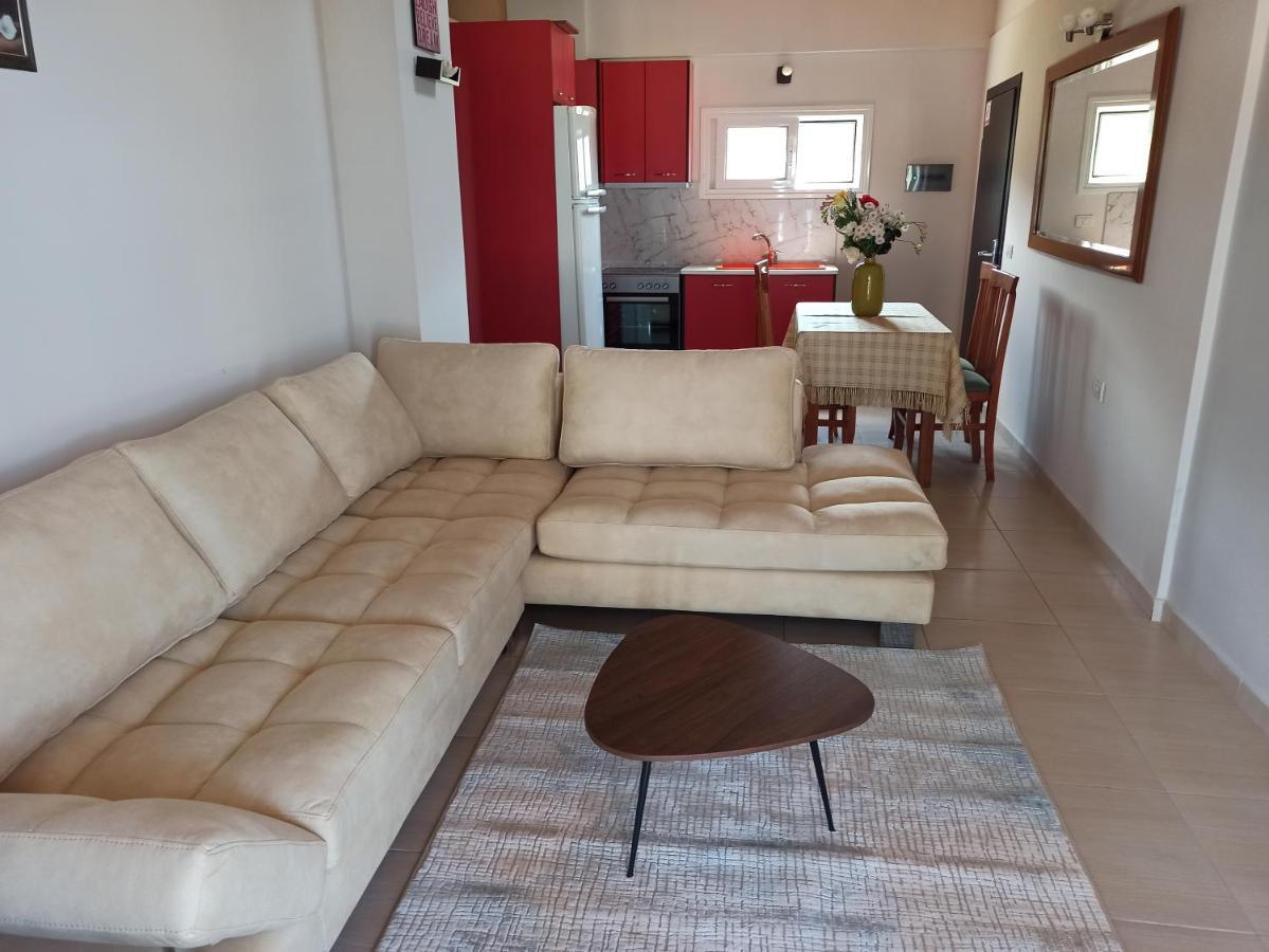 George Hotel Rooms&Suites Himara Kültér fotó