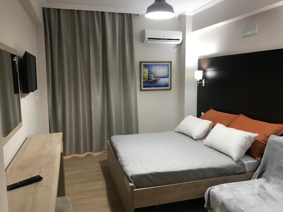 George Hotel Rooms&Suites Himara Kültér fotó